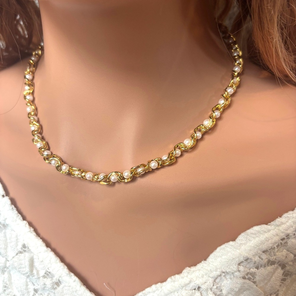 Coquette White Bead Chain Necklace Gold Tone Twisted Link Old Money Preppy 21842